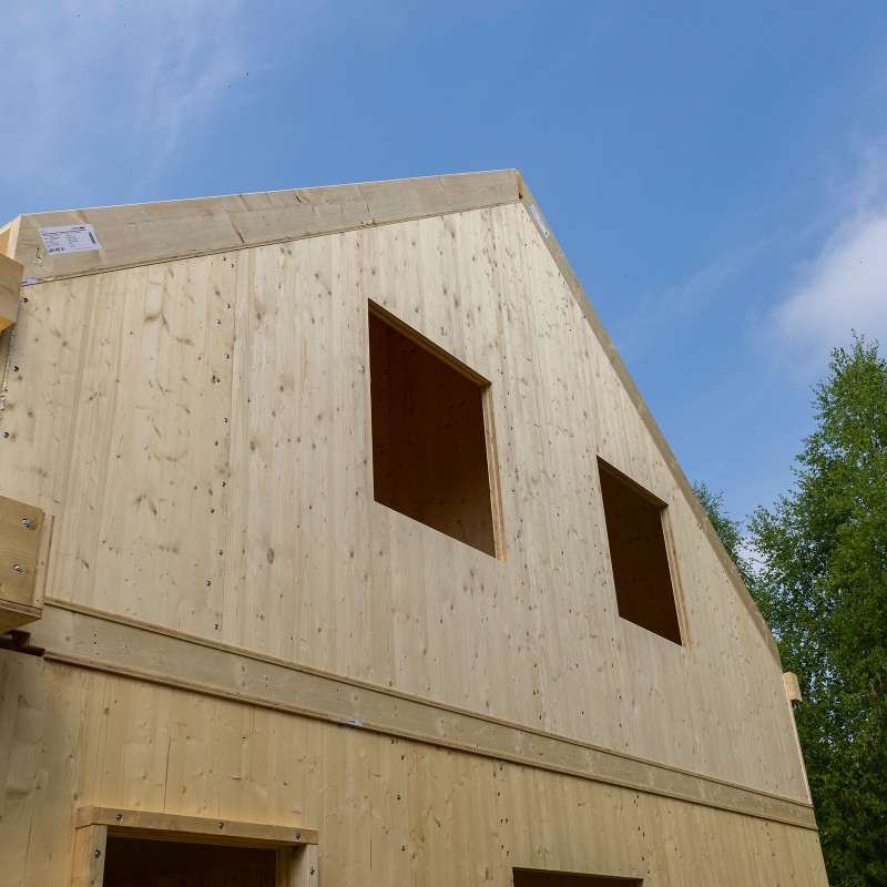 Dlaczego budowa gotowego domu modułowego z drewna jest szybsza niż tradycyjnego